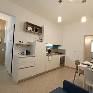Firsthouse - Nel Centro Storico Con Parcheggio Gratuito Siena