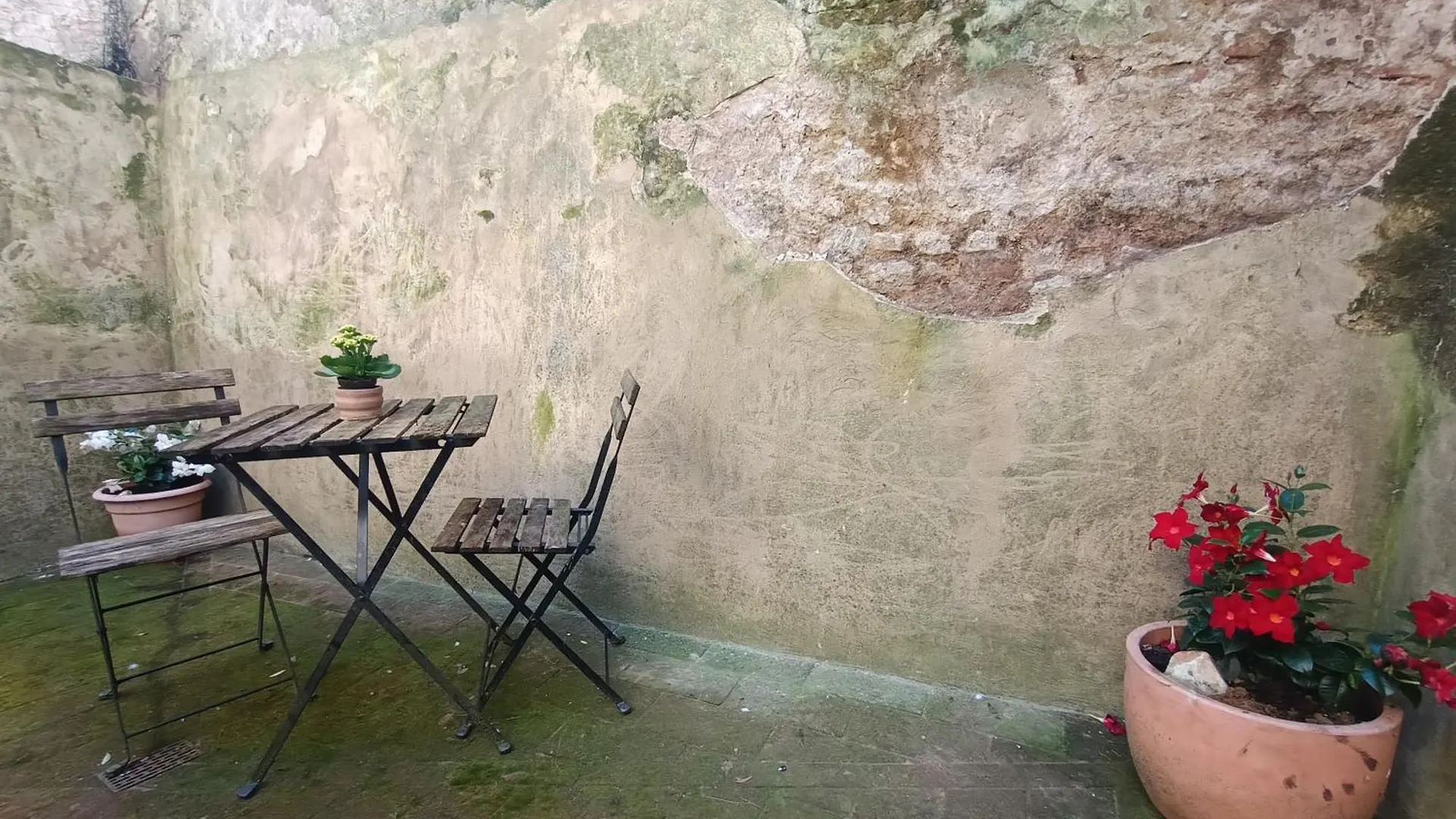 Apartment La Terrazza Di Stalloreggi Siena